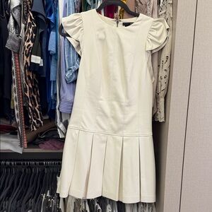 Alice and Olivia Cream Pleated Cap-Sleeve Dress
